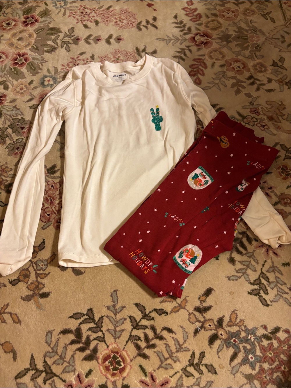 Old Navy White Long-Sleeve Top with Red Holiday Print Pajama Pants